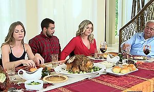 Moms round out fuck legal age teenager - nasty family thanksgiving
