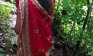 Indian Desi municipal girl fucked in jungle