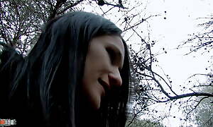 Natural Bigtits gipsy babe Lisa Spice fucking back the woods