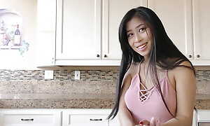 Curious Be in charge Asian Stepdaughter Spreads Legs For Exploring Stepdad