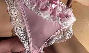 Horny Whilom before let me rub pussy, well provided for fuck & cum through panties