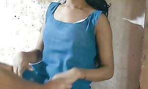 Desi hot wife fucking back her stepbrother in sex