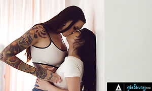 GIRLSWAY - Petite Lulu Chu Gets RAW FINGERED & Hard Fucked By Tall Bully Roommate Rocky Emerson