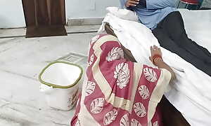 Kabita kamwali pochha marte hue malik se akhir hi chud gaiie gand main