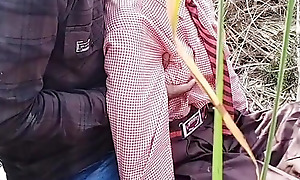 Indian Desi School Girl Jungle Sex - Viral MMS