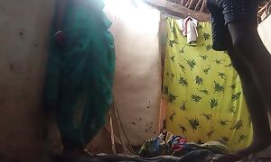 Indian Desi Bhabhi fucking ass - Oldest poor home Mating - tight pussy Mating