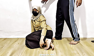 Hijab Catholic Dates Gym Teacher In Conglomeration After Recce