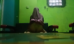 My step cousin&#039;s pussy wiggle is ergo delicious.