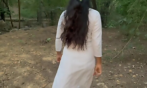 Indian village hot school desi girl fucked in the forest viral MMS 18+