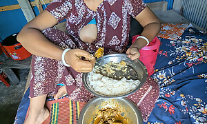 Rani bhabhi eating rice to naked