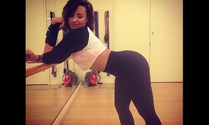 Demi Lovato hot